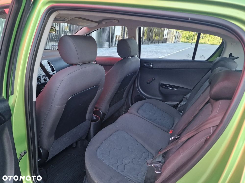 Hyundai i20 - 22
