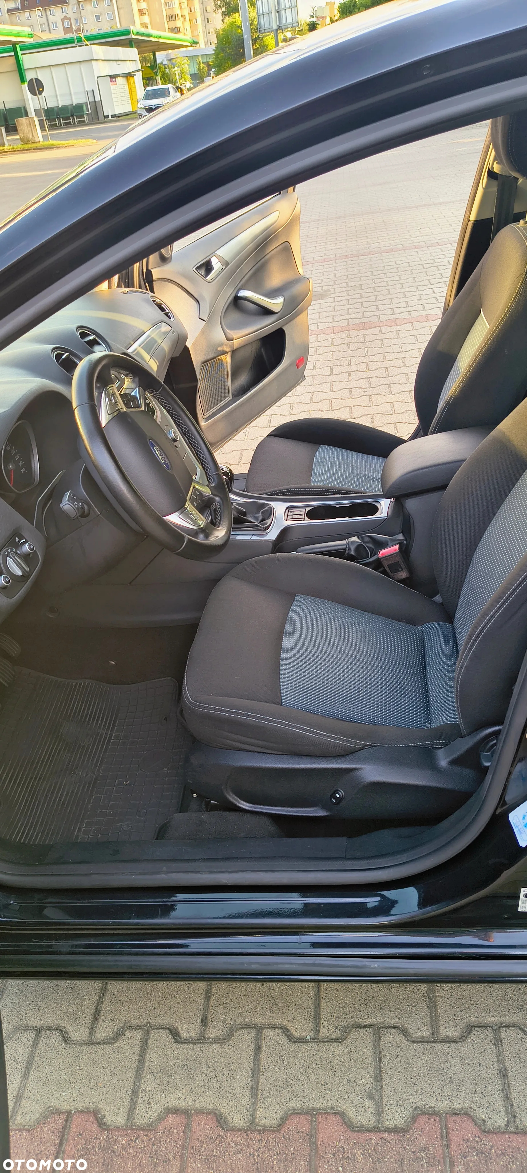 Ford Mondeo 2.0 TDCi Trend - 13