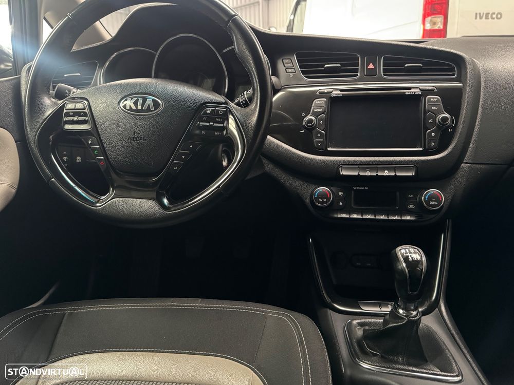Kia Ceed SW 1.6 CRDi Prime - 14