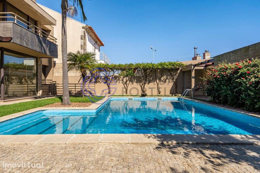 Moradia T4+1 Matosinhos, com Piscina, Terraço, Salão de jogos, Garagem - Grande imagem: 3/34