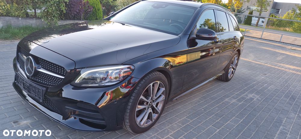 Mercedes-Benz Klasa C 220 d T 9G-TRONIC AMG Line - 9