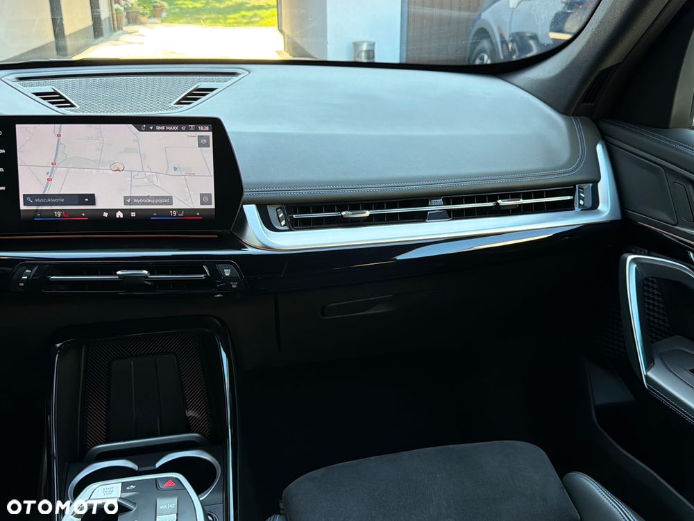 BMW X1 xDrive23i mHEV xLine - 9