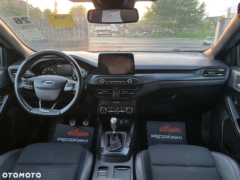 Ford Focus - 8