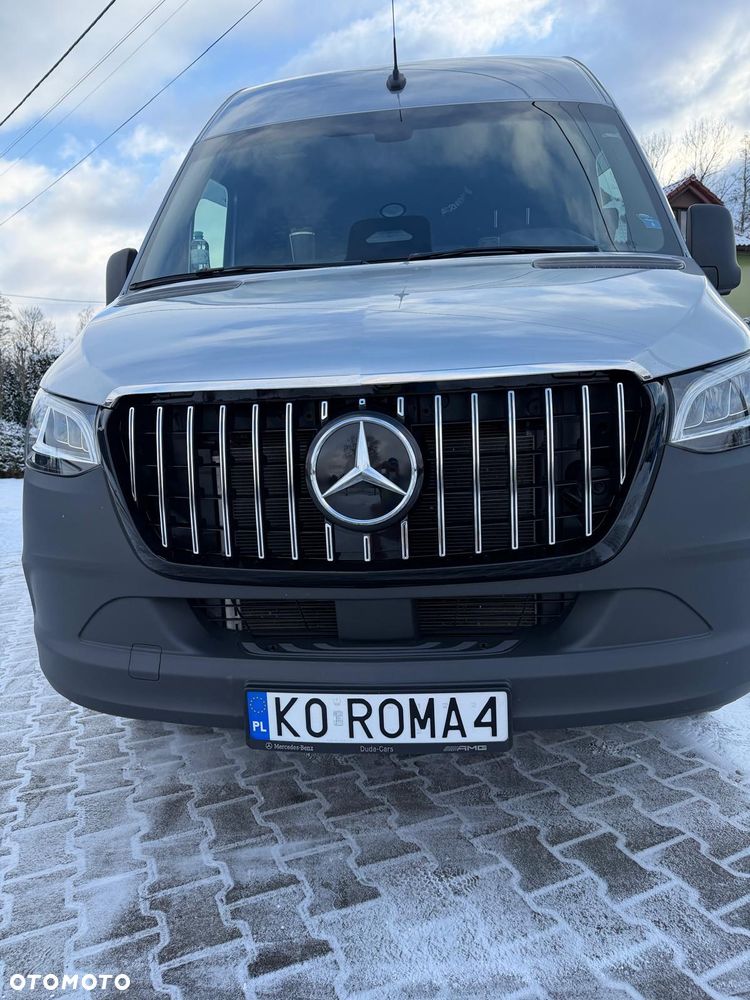 Mercedes-Benz Sprinter - 1