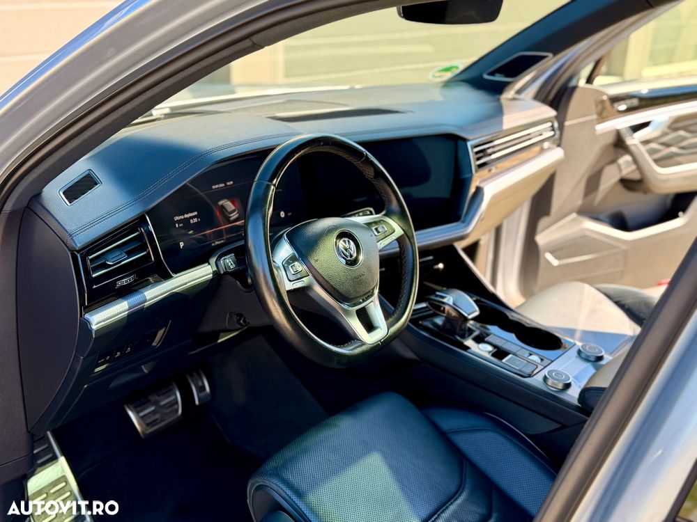 Volkswagen Touareg 3.0 V6 TDI 4Motion DPF Automatik One Million - 23