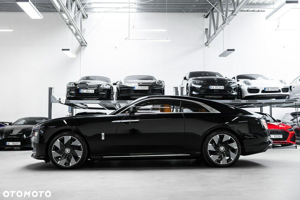 Rolls-Royce Spectre - 8