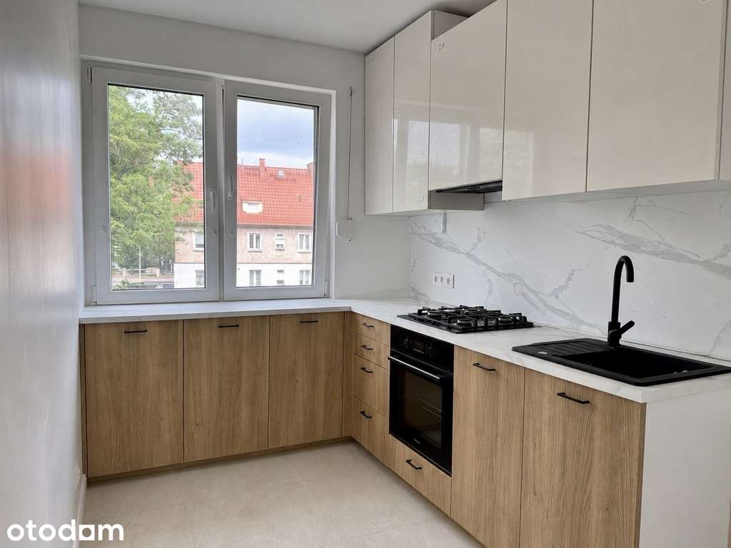 Zero remontów. 1. piętro. Balkon. Do wprowadzenia