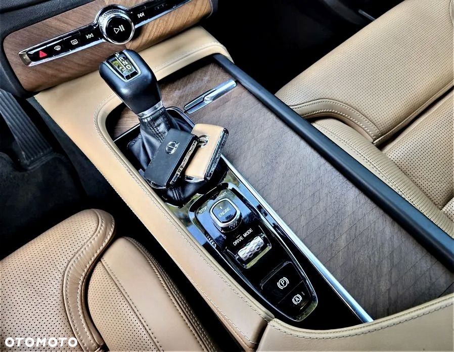 Volvo XC 90 - 10