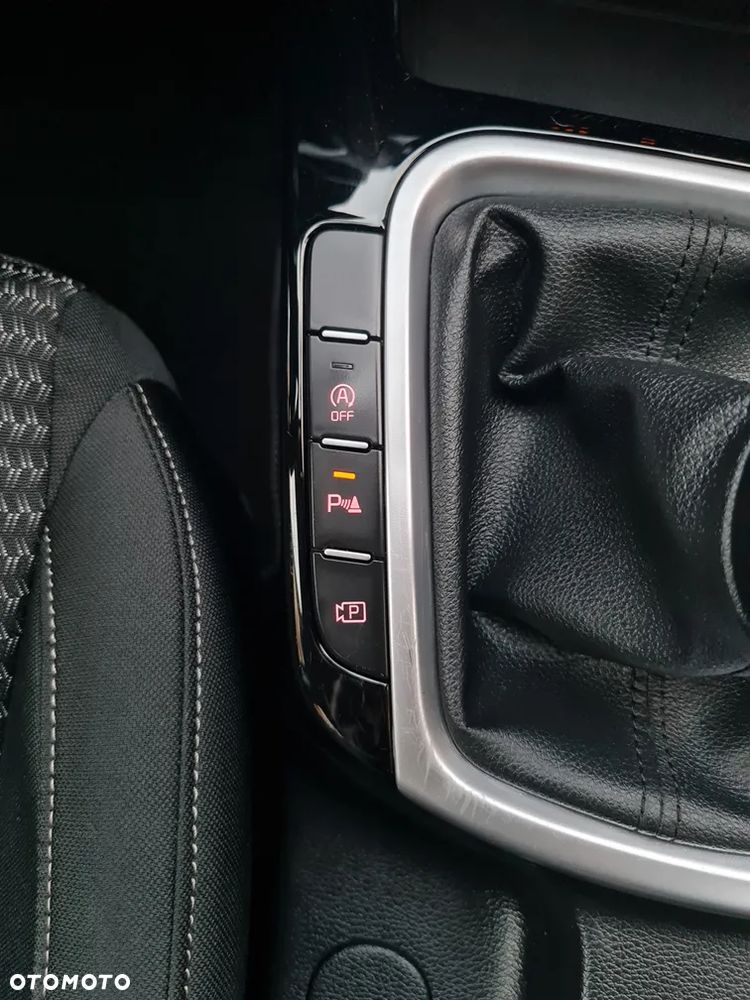 Kia Ceed 1.5 T-GDI OPF Platinum Edition - 26