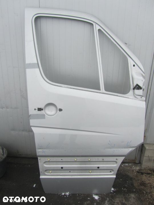 MERCEDES sprinter 906 crafter drzwi prawe białe srebrne - 1