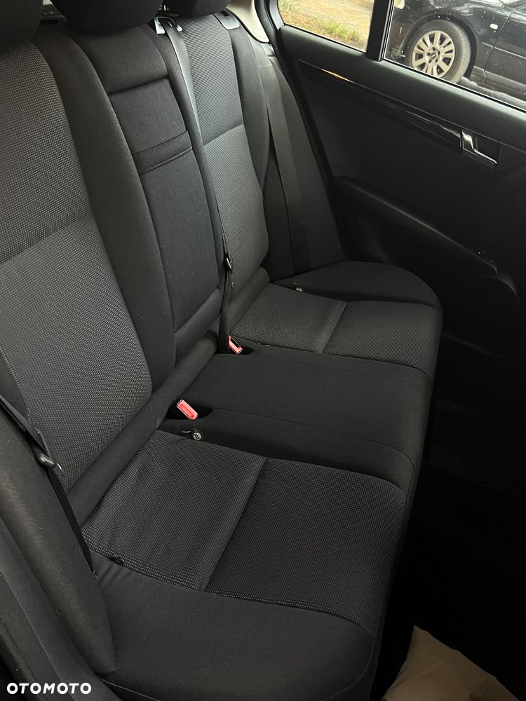 Mercedes-Benz Klasa C 200 CDI Classic - 13