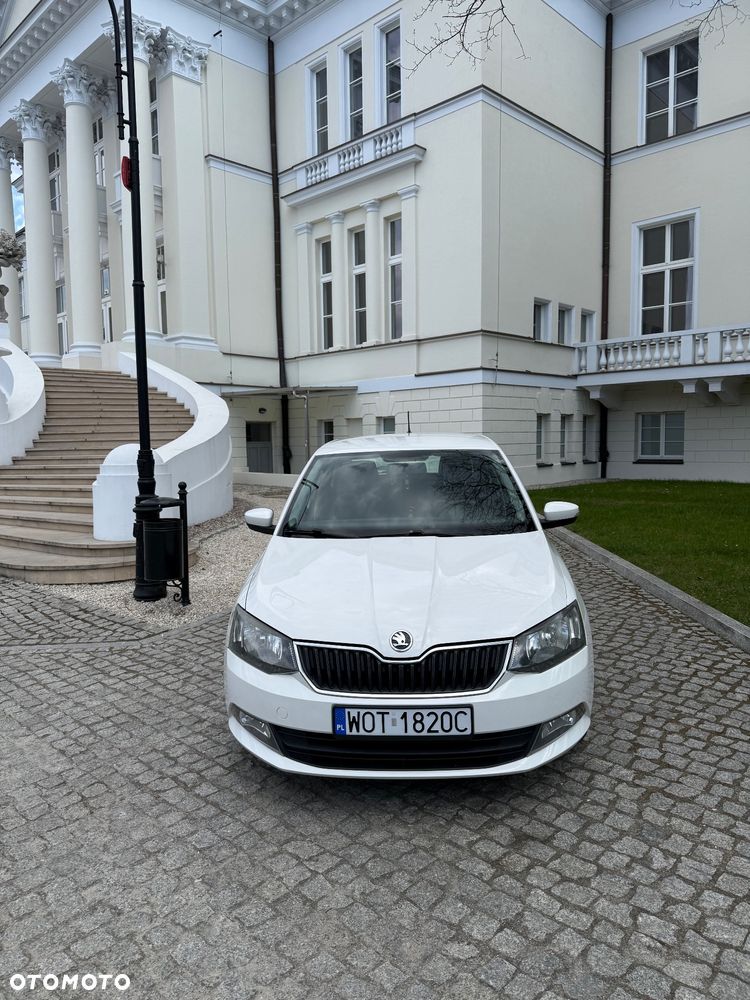 Skoda Fabia 1.2 TSI Active - 4