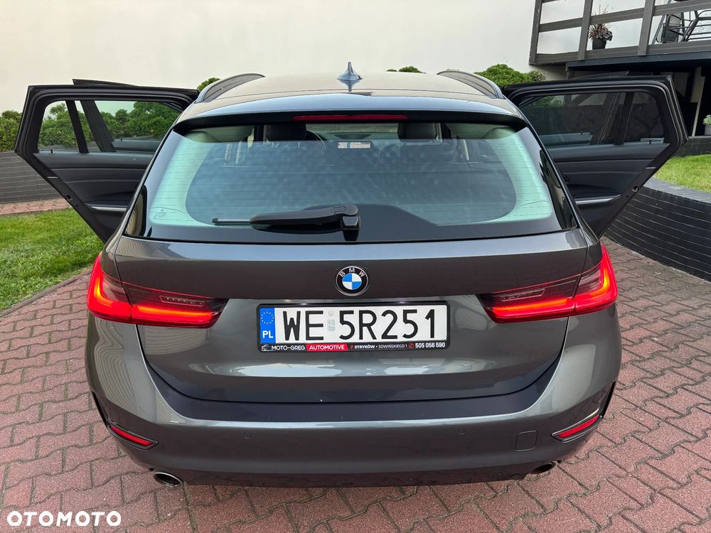 BMW Seria 3 318i Business Edition sport - 37