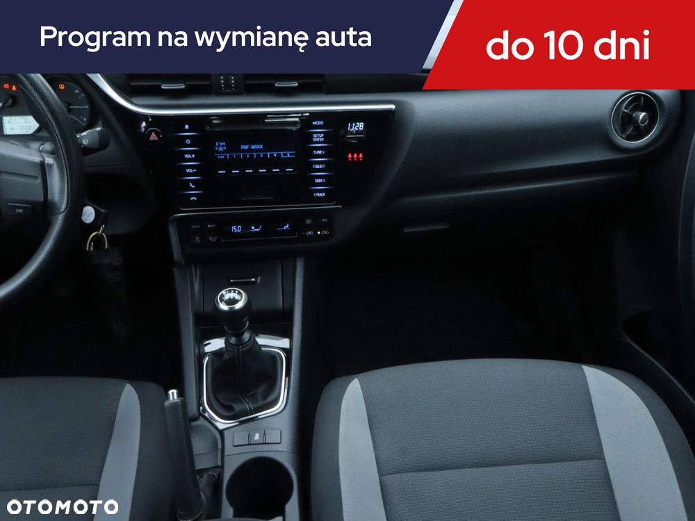 Toyota Auris - 10