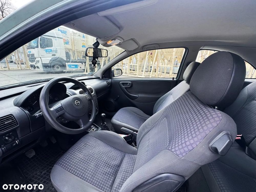 Opel Corsa - 12