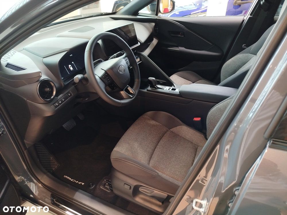 Toyota C-HR 2.0 PHEV Dynamic Force Style - 2