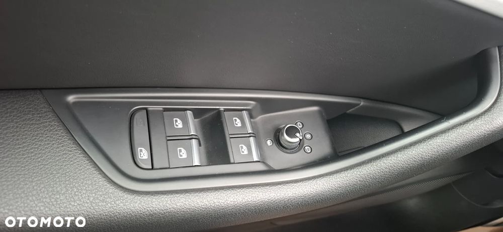 Audi A4 Avant 2.0 TDI S tronic quattro sport - 35