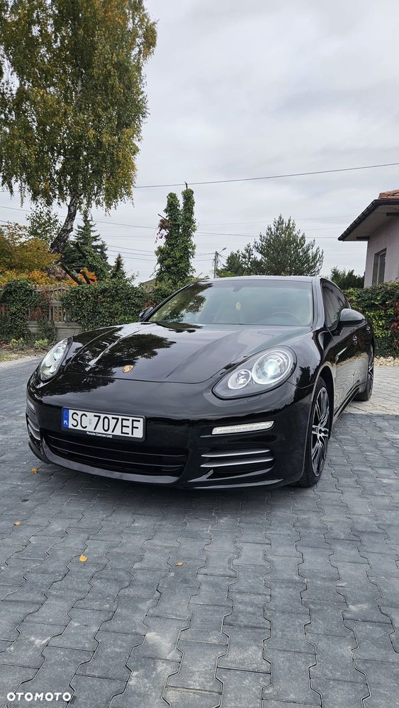 Porsche Panamera 4 PDK Edition - 10