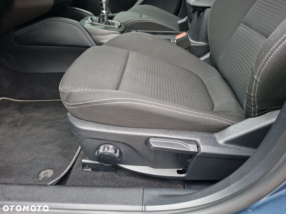 Ford Focus 1.0 EcoBoost mHEV Titanium X - 16
