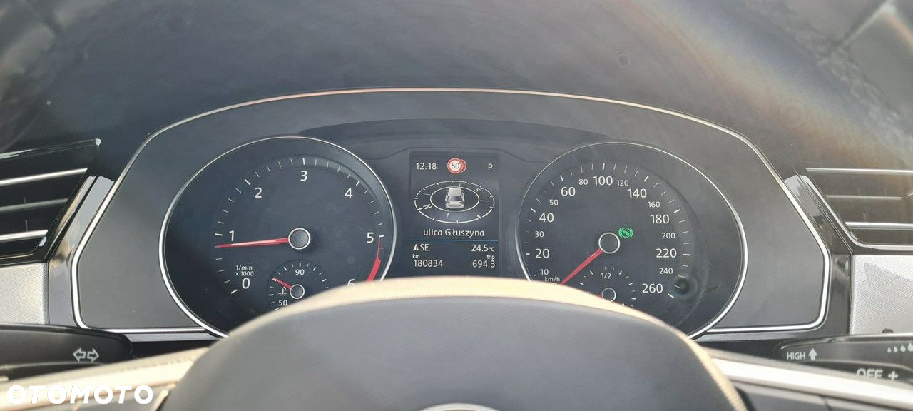 Volkswagen Passat 2.0 TDI Business DSG - 13