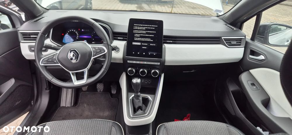 Renault Clio - 15