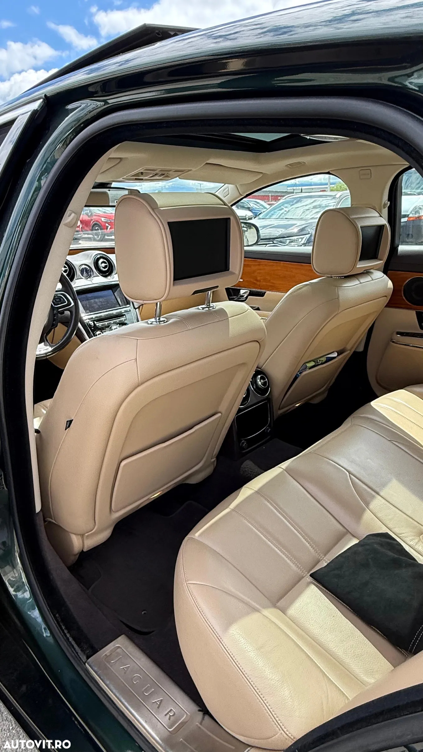 Jaguar XJ 3.0 V6 Luxury Aut SWB - 3