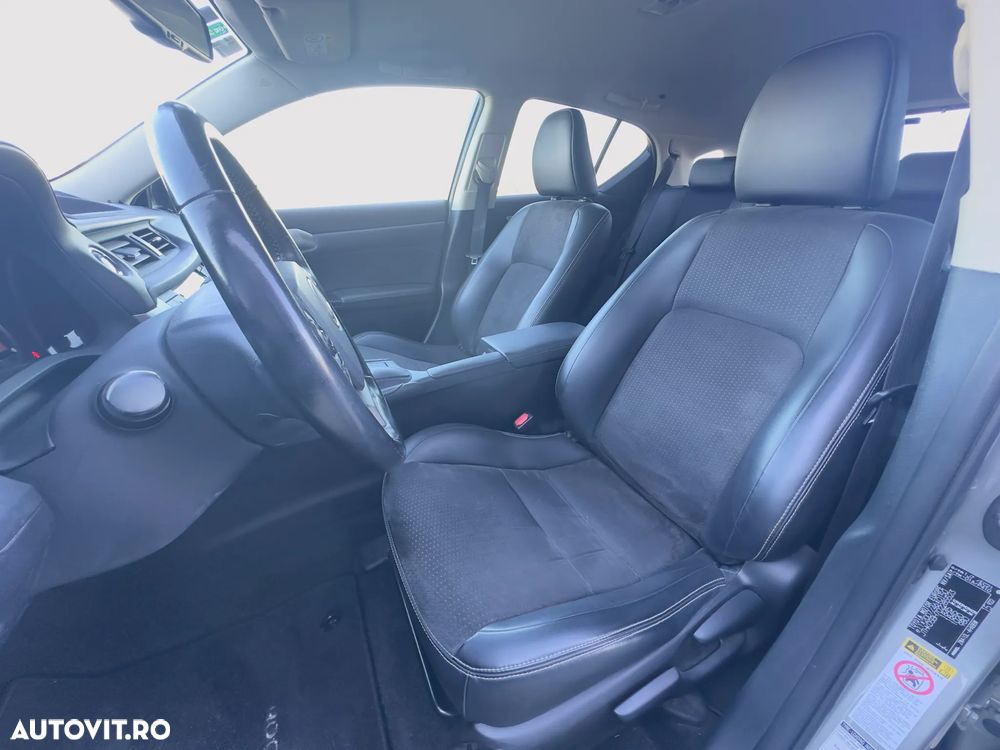 Lexus CT 200h Aut. Luxury - 12
