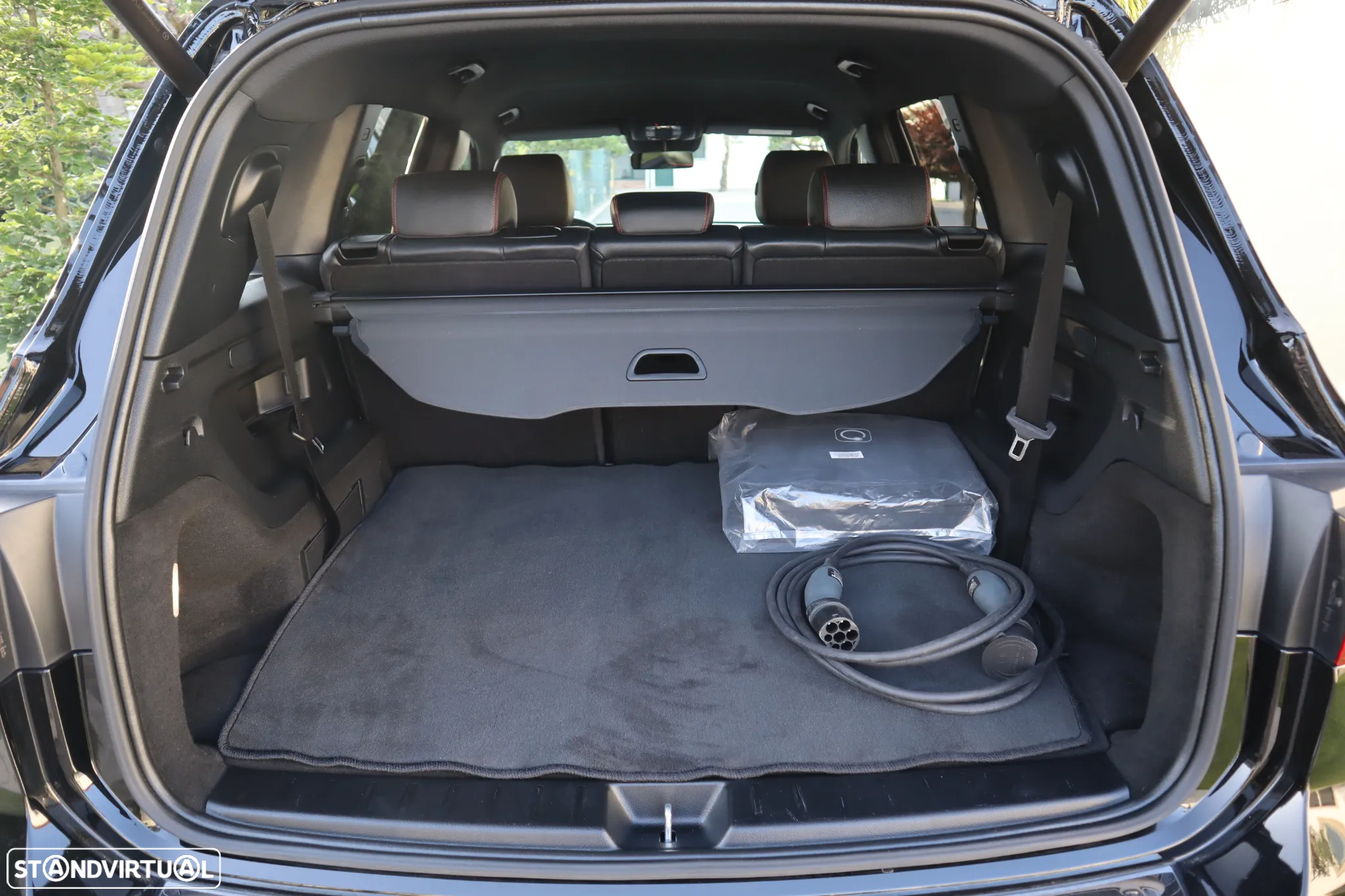 Mercedes-Benz EQB 250+ AMG Line - 14