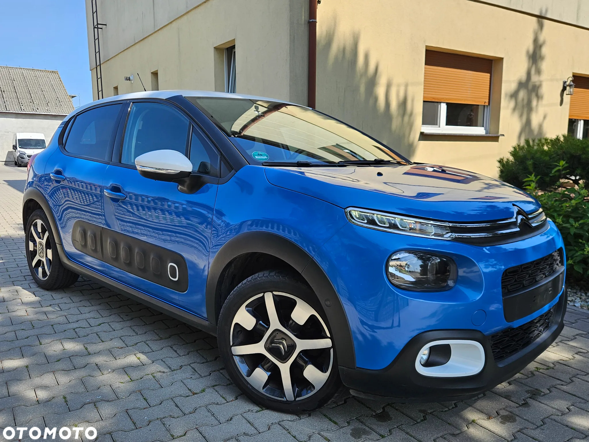 Citroën C3 1.2 PureTech Shine S&S - 4