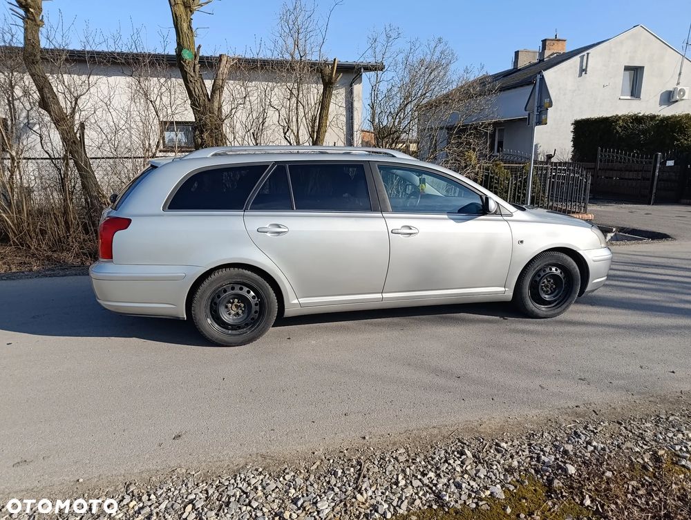 Toyota Avensis 2.0 D-4D Combi - 7