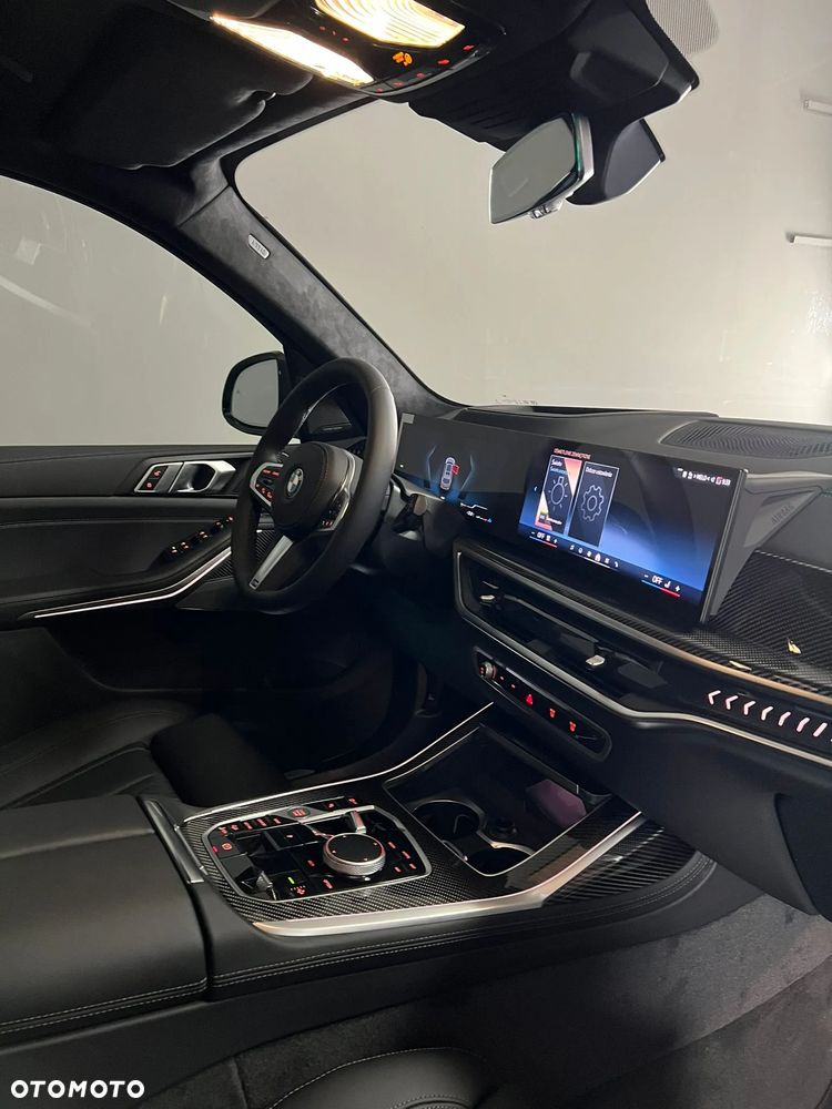 BMW X7 - 11