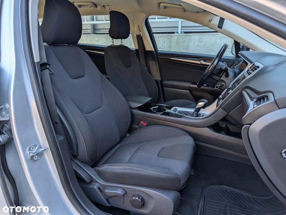 Ford Mondeo 2.0 TDCi Titanium PowerShift - 16