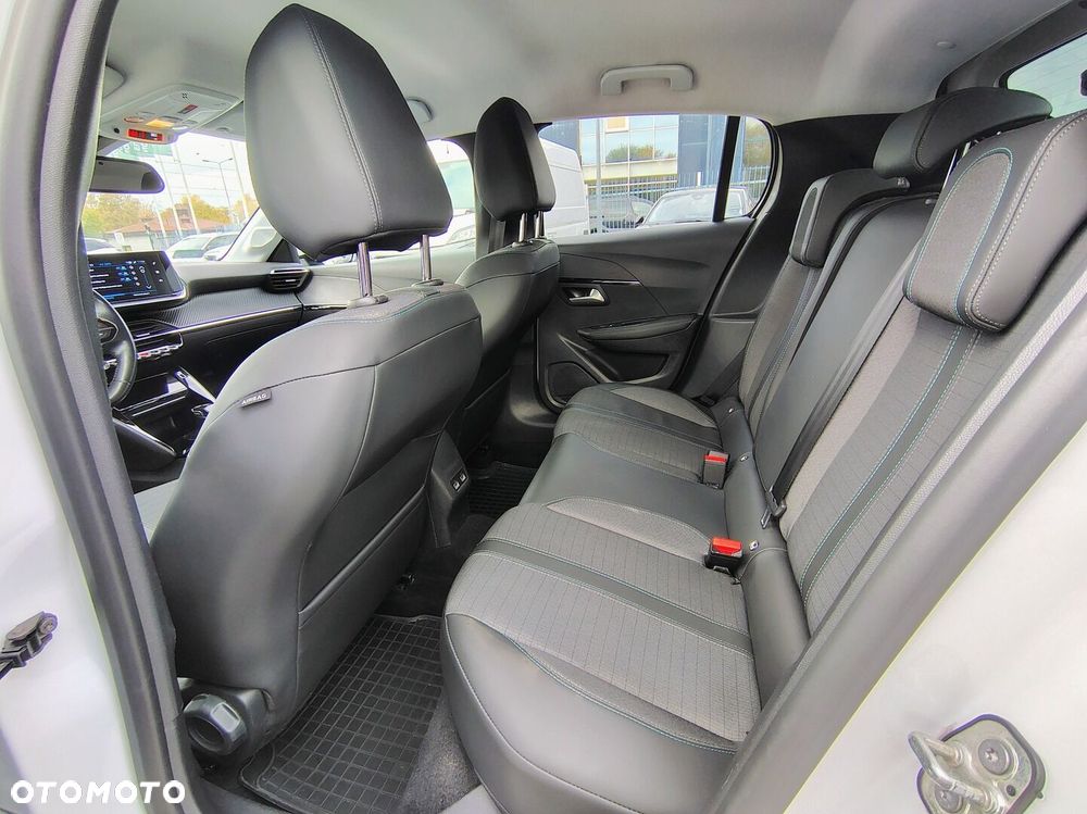 Peugeot 208 - 9