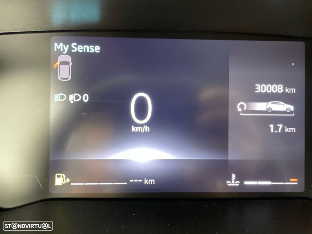 Renault Clio 1.0 TCe Techno Bi-Fuel - 9