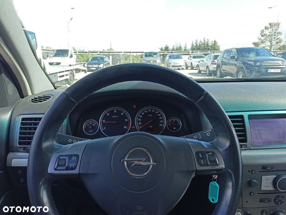 Opel Vectra - 8