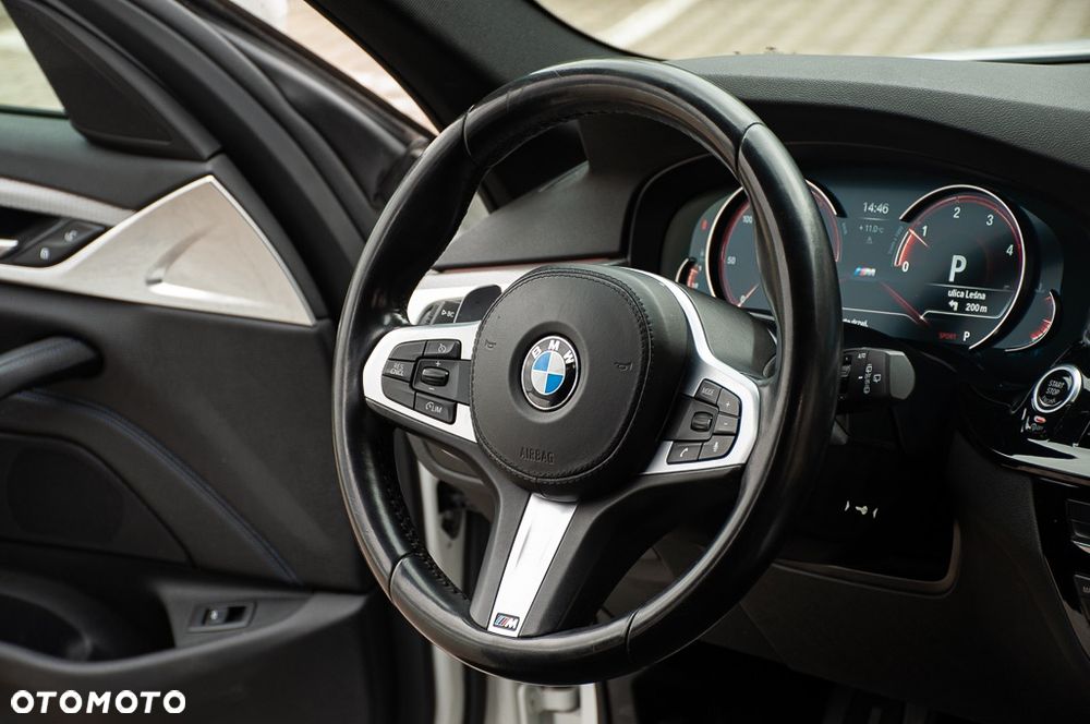 BMW Seria 5 520d xDrive M Sport sport - 15
