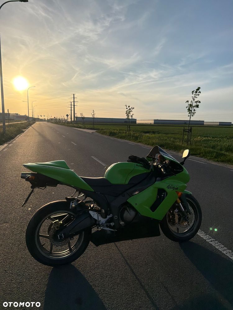 Kawasaki ZXR - 23