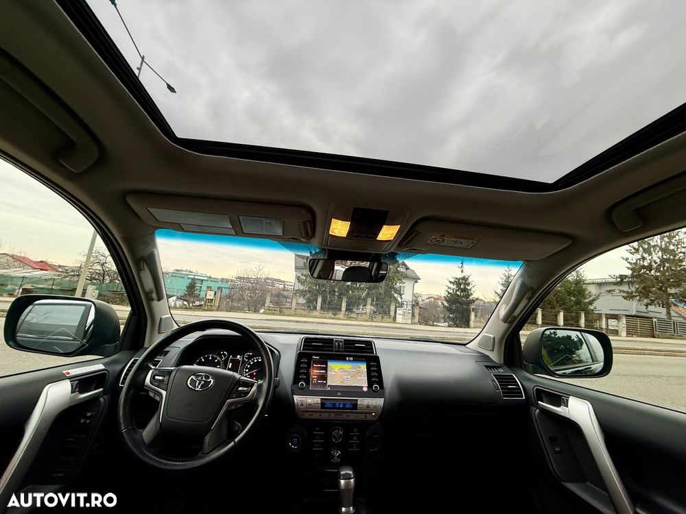 Toyota Land Cruiser 2.8l D-4D 204 CP A/T Luxury Black Matte Edition - 7