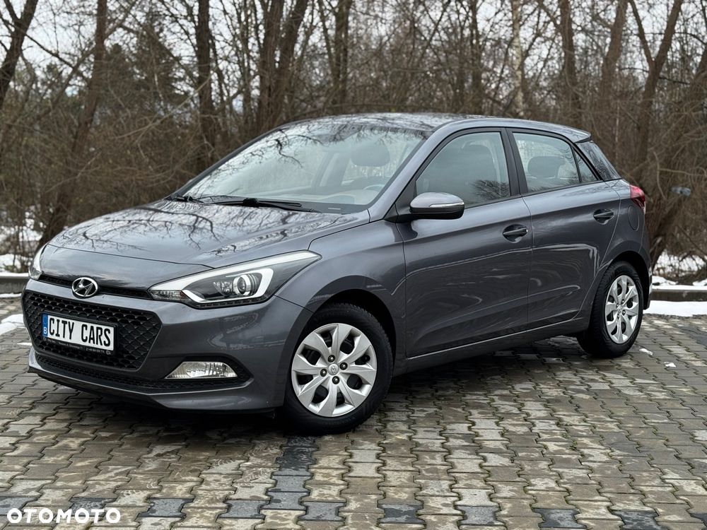 Hyundai i20 blue 1.2 Classic - 1