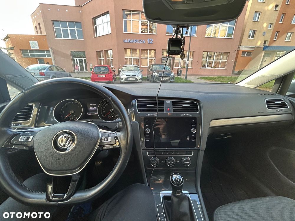 Volkswagen Golf - 4