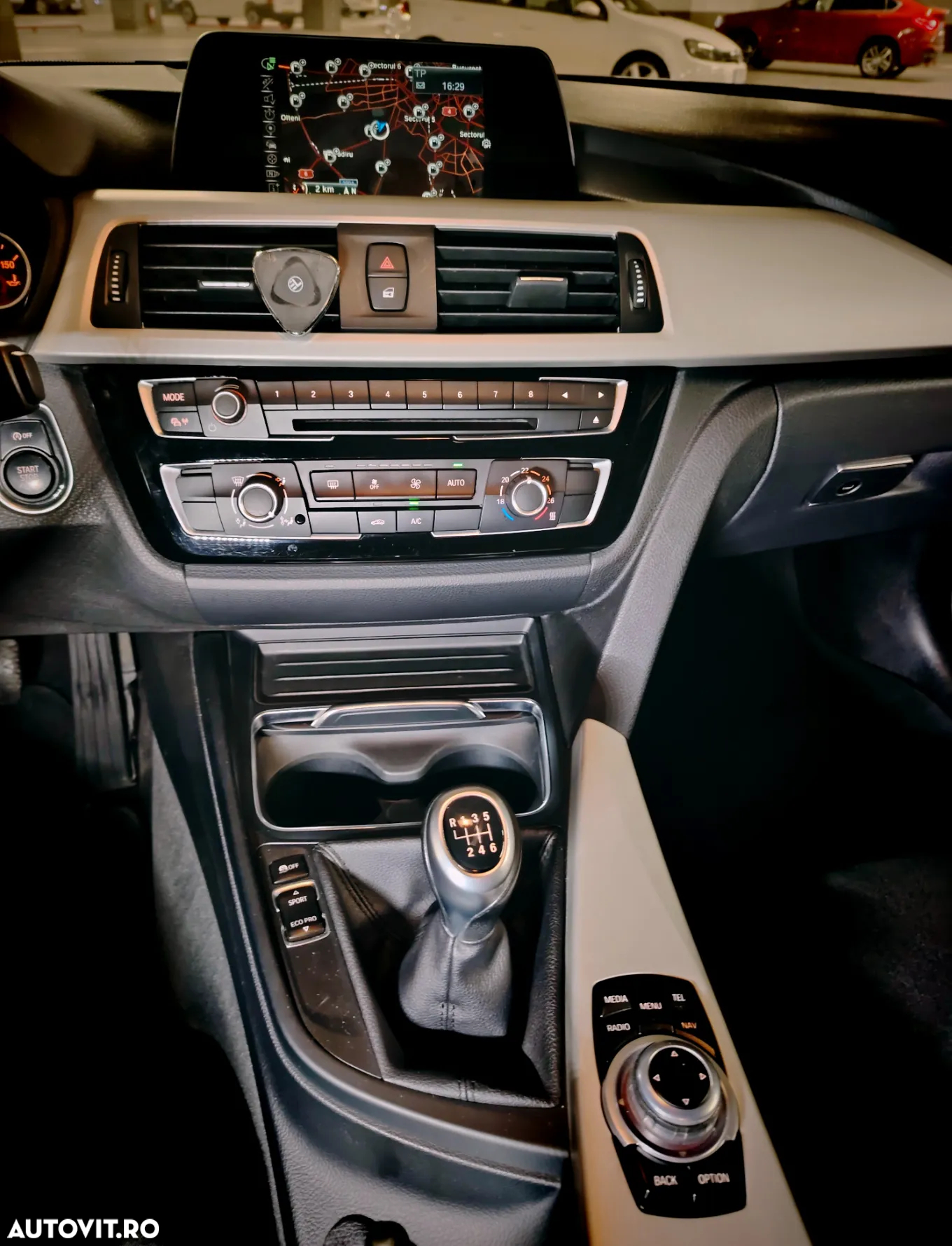 BMW Seria 3 316d Touring Advantage - 15