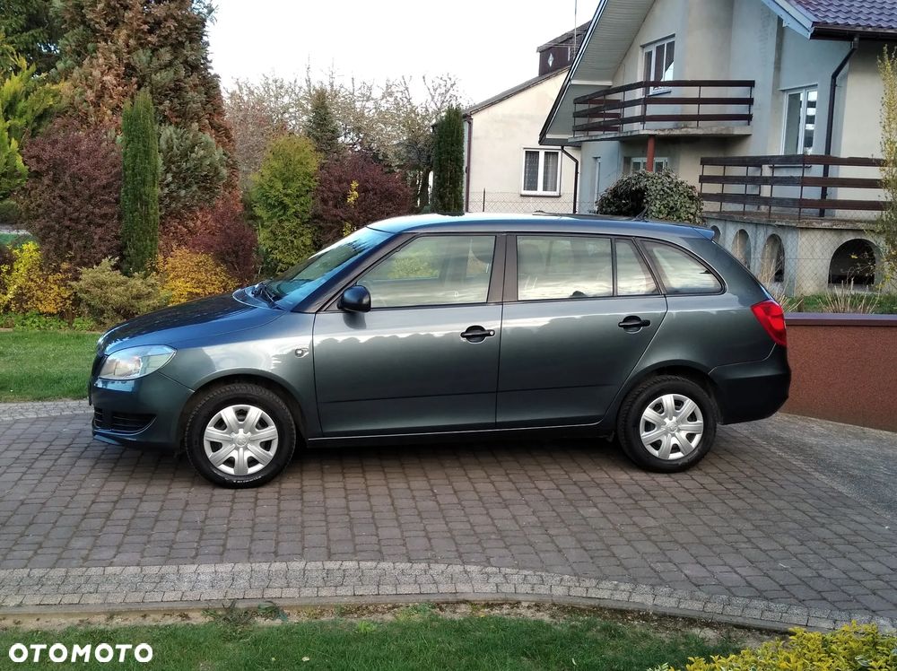Skoda Fabia 1.4 16V Active Plus - 14