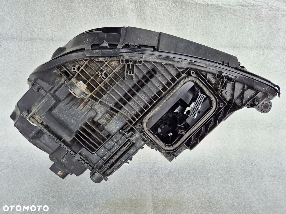Lampa prawa Mercedes GLE W167 A1679068409 - 7