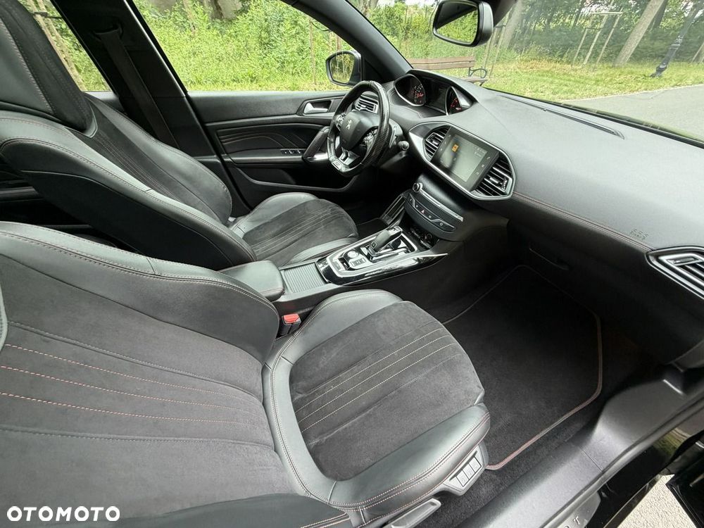 Peugeot 308 - 32