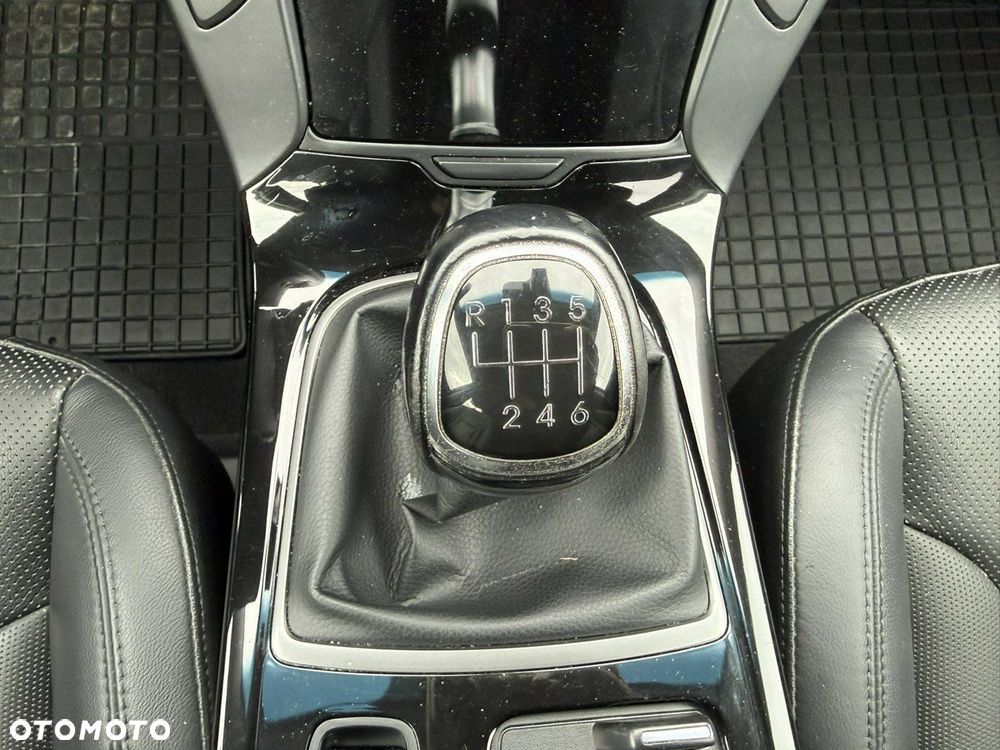 Hyundai i40 Kombi 1.7 CRDi Premium - 28