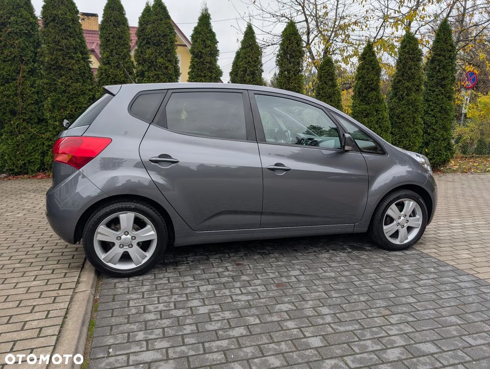 Kia Venga 1.6 L - 9
