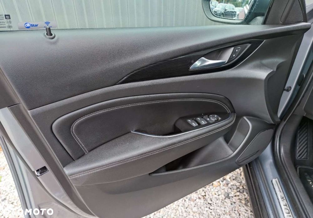 Opel Insignia - 18