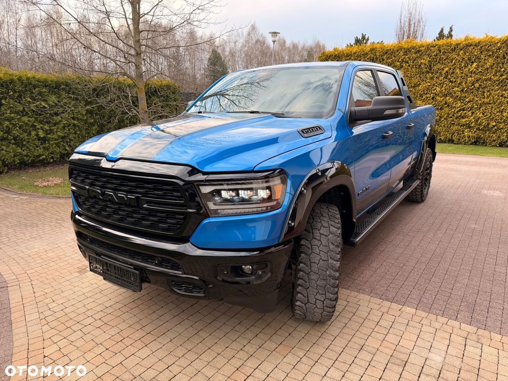 RAM 1500 Crew Cab Shortbed Bighorn - 2