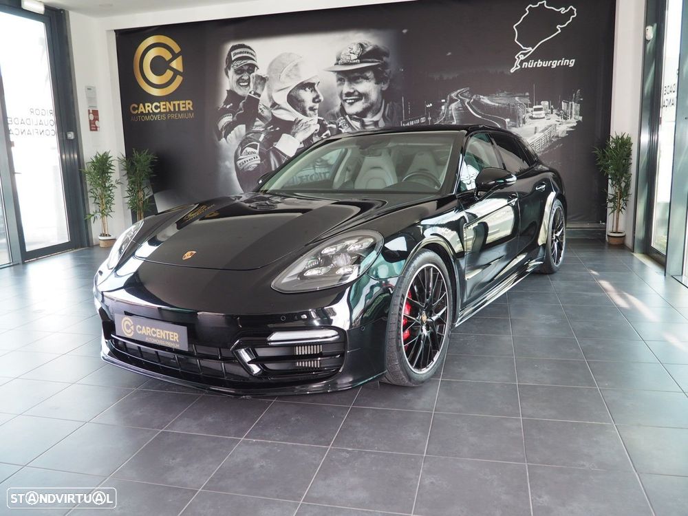 Porsche Panamera Sport Turismo - 2