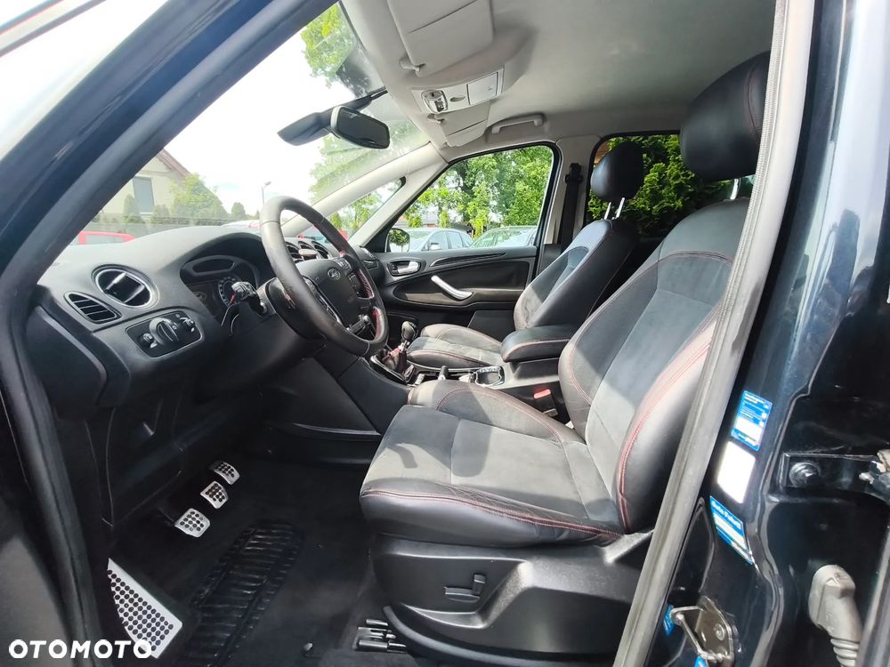 Ford S-Max 2.2 TDCi Titanium - 26